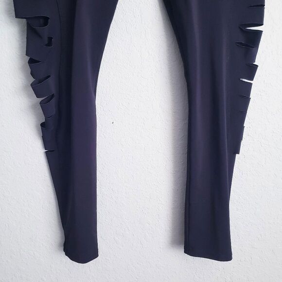Onzie Flow Black Harley Side Slit Leggings - Picture 2 of 8
